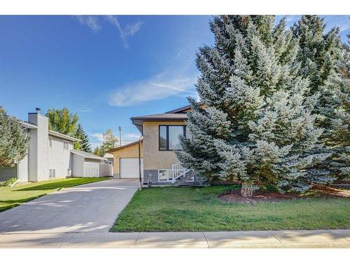 529 2 Street North, Vulcan, AB - Outdoor