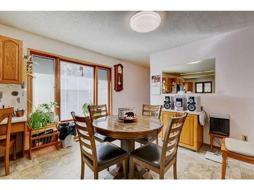 529 2 Street North, Vulcan, AB - Indoor Photo Showing Dining Room