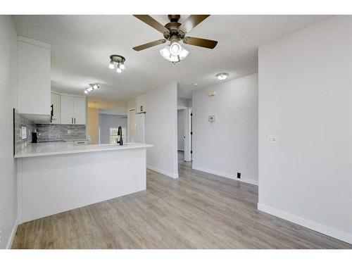 126 Springs Court Se, Airdrie, AB - Indoor Photo Showing Kitchen