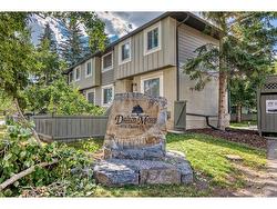 16-4936 Dalton Drive NW Calgary, AB T3A 2E4