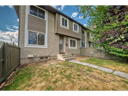 16-4936 Dalton Drive Nw, Calgary, AB - Outdoor