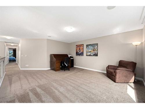 1 Cranberry Cove Se, Calgary, AB - Indoor