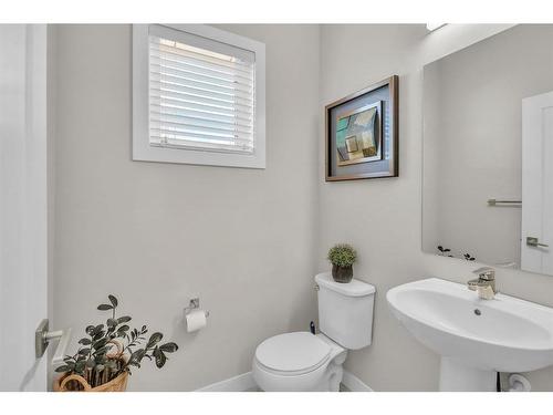 123-30 Cornerstone Manor Ne, Calgary, AB - Indoor Photo Showing Bathroom