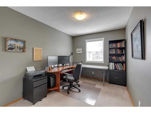 151 Riverview Circle Se, Calgary, AB - Indoor Photo Showing Office