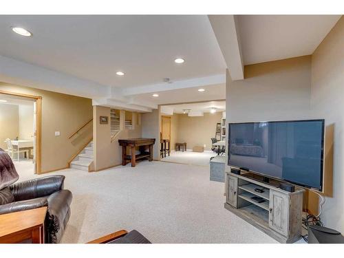 151 Riverview Circle Se, Calgary, AB - Indoor