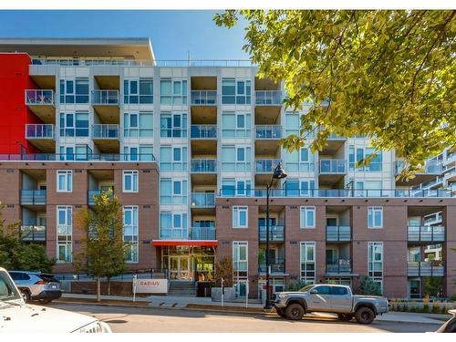 330-88 9 Street Ne, Calgary, AB - Outdoor With Balcony With Facade