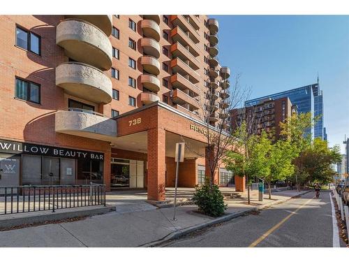 413-738 3 Avenue Sw, Calgary, AB - Outdoor