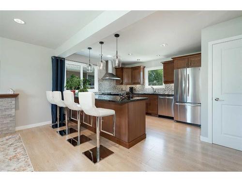 348 Adams Crescent Se, Calgary, AB - Indoor Photo Showing Kitchen With Stainless Steel Kitchen With Upgraded Kitchen