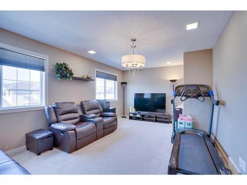 23 Everwoods Park Sw, Calgary, AB - Indoor Photo Showing Other Room