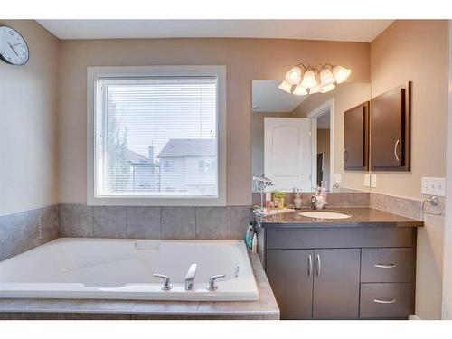 23 Everwoods Park Sw, Calgary, AB - Indoor Photo Showing Bathroom