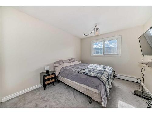 303-730 2 Avenue Nw, Calgary, AB - Indoor Photo Showing Bedroom