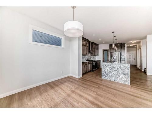 628 West Lakeview Dr Drive, Chestermere, AB - Indoor Photo Showing Kitchen