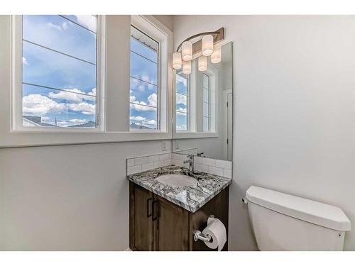 628 West Lakeview Dr Drive, Chestermere, AB - Indoor Photo Showing Bathroom