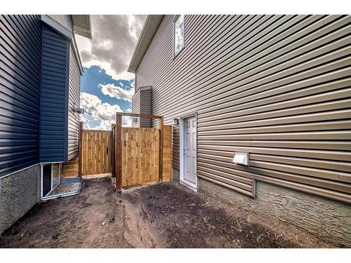 628 West Lakeview Dr Drive, Chestermere, AB - Outdoor With Exterior