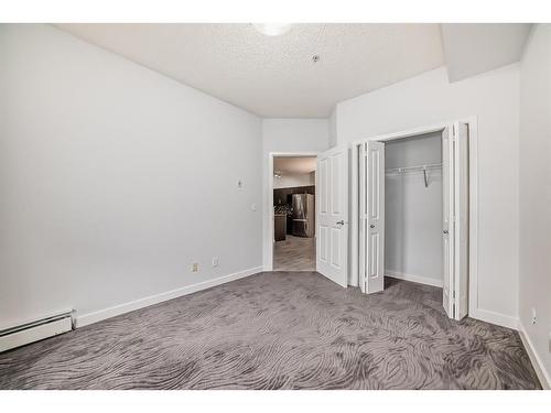 2106-1140 Taradale Drive Ne, Calgary, AB - Indoor Photo Showing Other Room