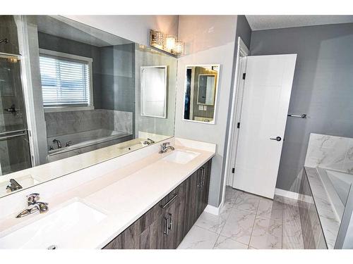 177 Baysprings Gardens Sw, Airdrie, AB - Indoor Photo Showing Bathroom