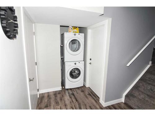 177 Baysprings Gardens Sw, Airdrie, AB - Indoor Photo Showing Laundry Room