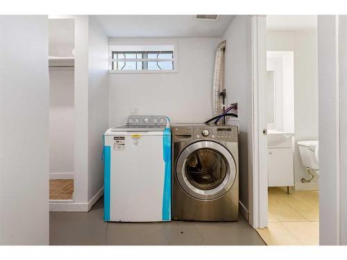 15 Falshire Place Ne, Calgary, AB - Indoor Photo Showing Laundry Room