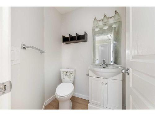 15 Falshire Place Ne, Calgary, AB - Indoor Photo Showing Bathroom