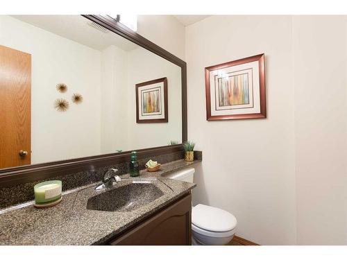 57 Shannon Crescent Sw, Calgary, AB - Indoor Photo Showing Bathroom