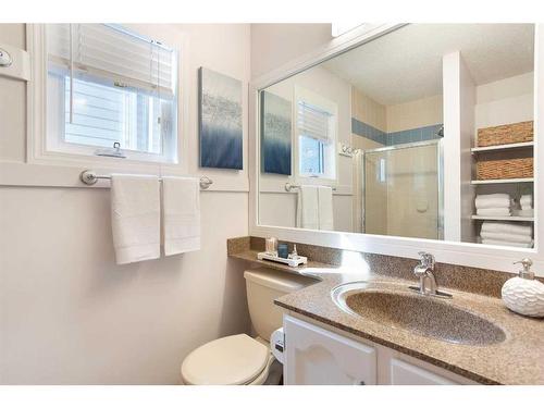 57 Shannon Crescent Sw, Calgary, AB - Indoor Photo Showing Bathroom