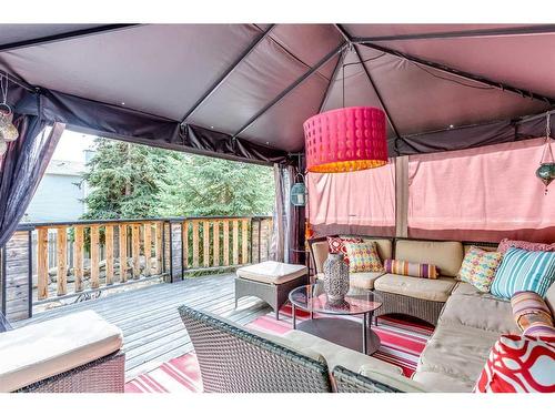 57 Shannon Crescent Sw, Calgary, AB - Outdoor With Deck Patio Veranda With Exterior