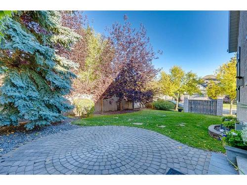 2 Elgin Park Common Se, Calgary, AB - Outdoor With Backyard