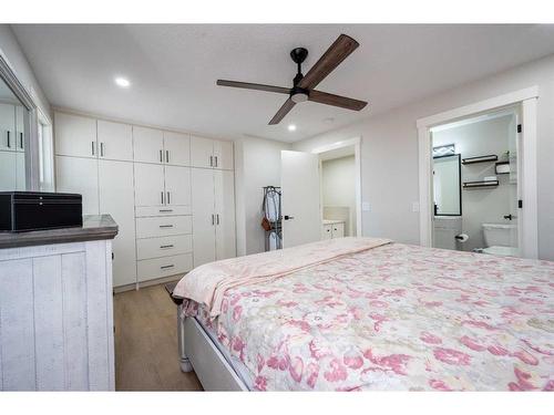 132 Castlegreen Close Ne, Calgary, AB - Indoor Photo Showing Bedroom