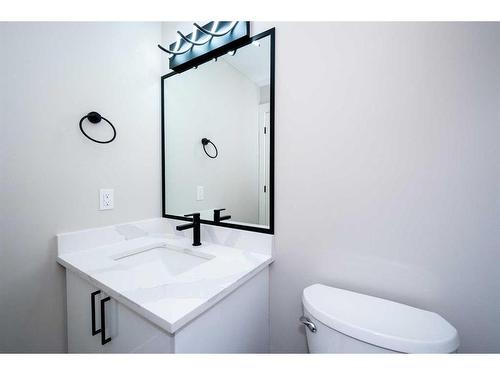 132 Castlegreen Close Ne, Calgary, AB - Indoor Photo Showing Bathroom