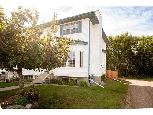 2 Chism Close, Red Deer, AB - Outdoor