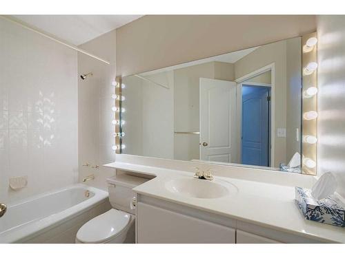 36 Sunrise Way, Priddis Greens, AB - Indoor Photo Showing Bathroom