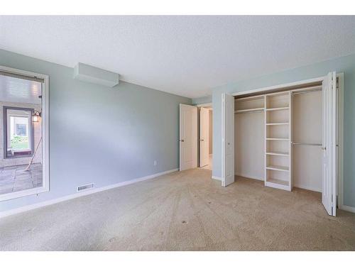 36 Sunrise Way, Priddis Greens, AB - Indoor Photo Showing Other Room