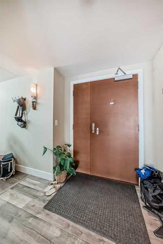 2506-510 6 Avenue Se, Calgary, AB - Indoor