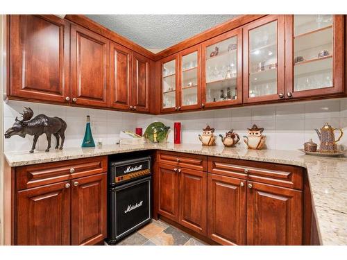 315 Hamptons Terrace Nw, Calgary, AB - Indoor Photo Showing Kitchen