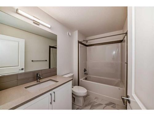 325 Baneberry Way Sw, Airdrie, AB - Indoor Photo Showing Bathroom