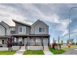 581 Sage Hill Road NW Calgary, AB T3R 1Y2