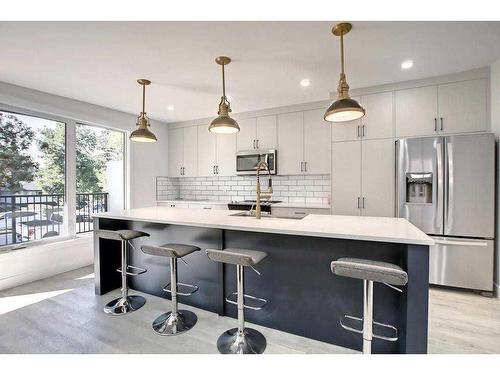 3326-3328 41 Street Sw, Calgary, AB - Indoor Photo Showing Kitchen With Stainless Steel Kitchen With Upgraded Kitchen