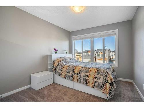 249 Walden Heights Se, Calgary, AB - Indoor Photo Showing Bedroom