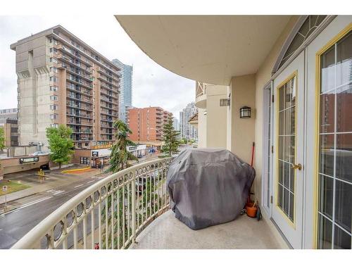 202-1315 12 Avenue Sw, Calgary, AB - Outdoor With Balcony