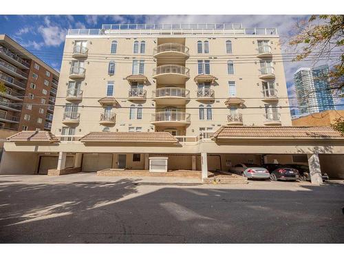 202-1315 12 Avenue Sw, Calgary, AB - Outdoor With Balcony