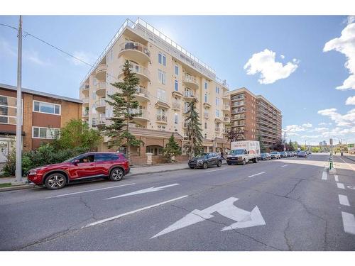 202-1315 12 Avenue Sw, Calgary, AB - Outdoor With Balcony With Facade