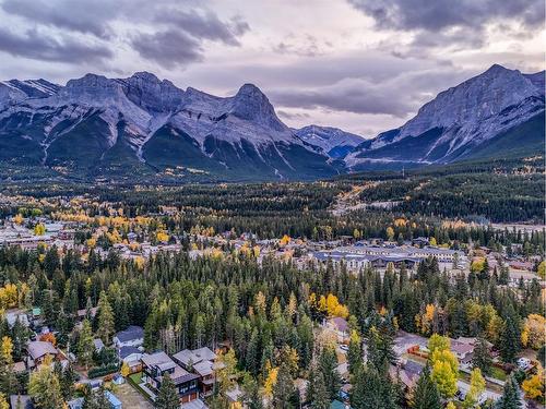 1 (Ne)-833 6Th Street, Canmore, AB - Outdoor With View