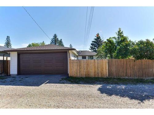 164 Gordon Drive Sw, Calgary, AB - Outdoor