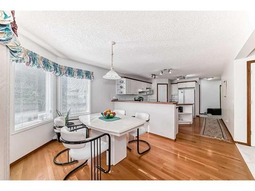 231 Valley Brook Circle Nw, Calgary, AB - Indoor Photo Showing Dining Room