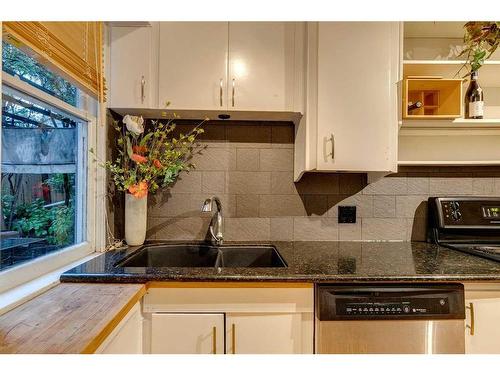 1811 27 Avenue Sw, Calgary, AB - Indoor Photo Showing Kitchen With Double Sink