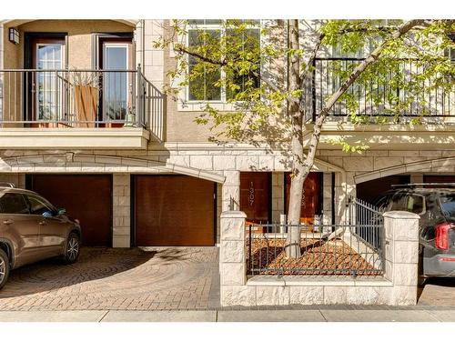 1307 7 Street Sw, Calgary, AB - Outdoor