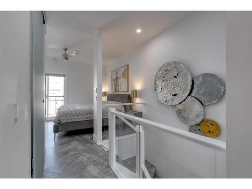 1307 7 Street Sw, Calgary, AB - Indoor Photo Showing Bedroom