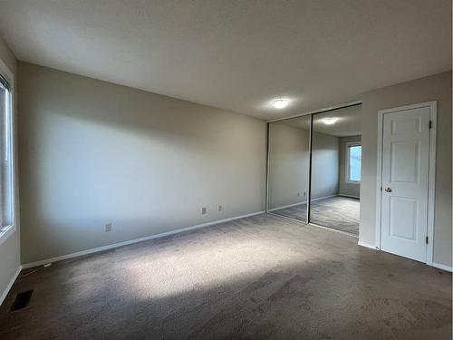 56 Coachway Gardens Sw, Calgary, AB - Indoor