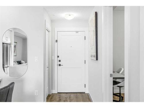 4210-200 Seton Circle Se, Calgary, AB - Indoor Photo Showing Other Room