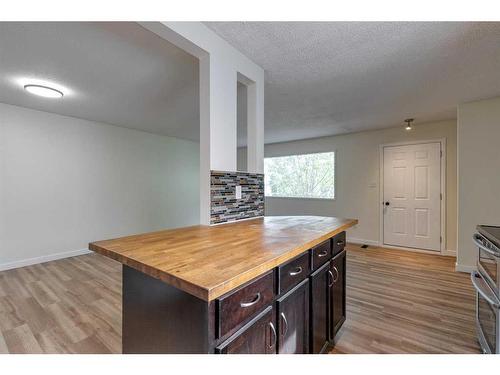 7419 21A Street Se, Calgary, AB - Indoor